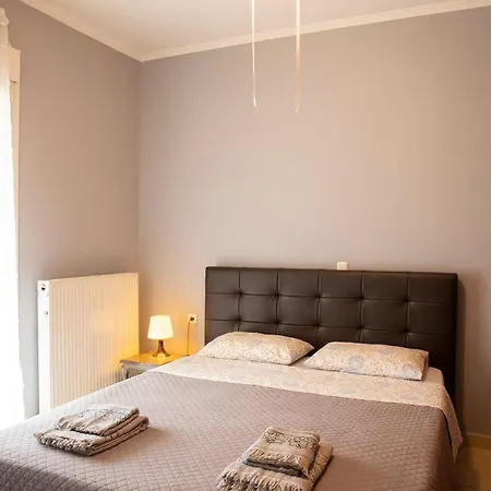 Utopicon Apartament *